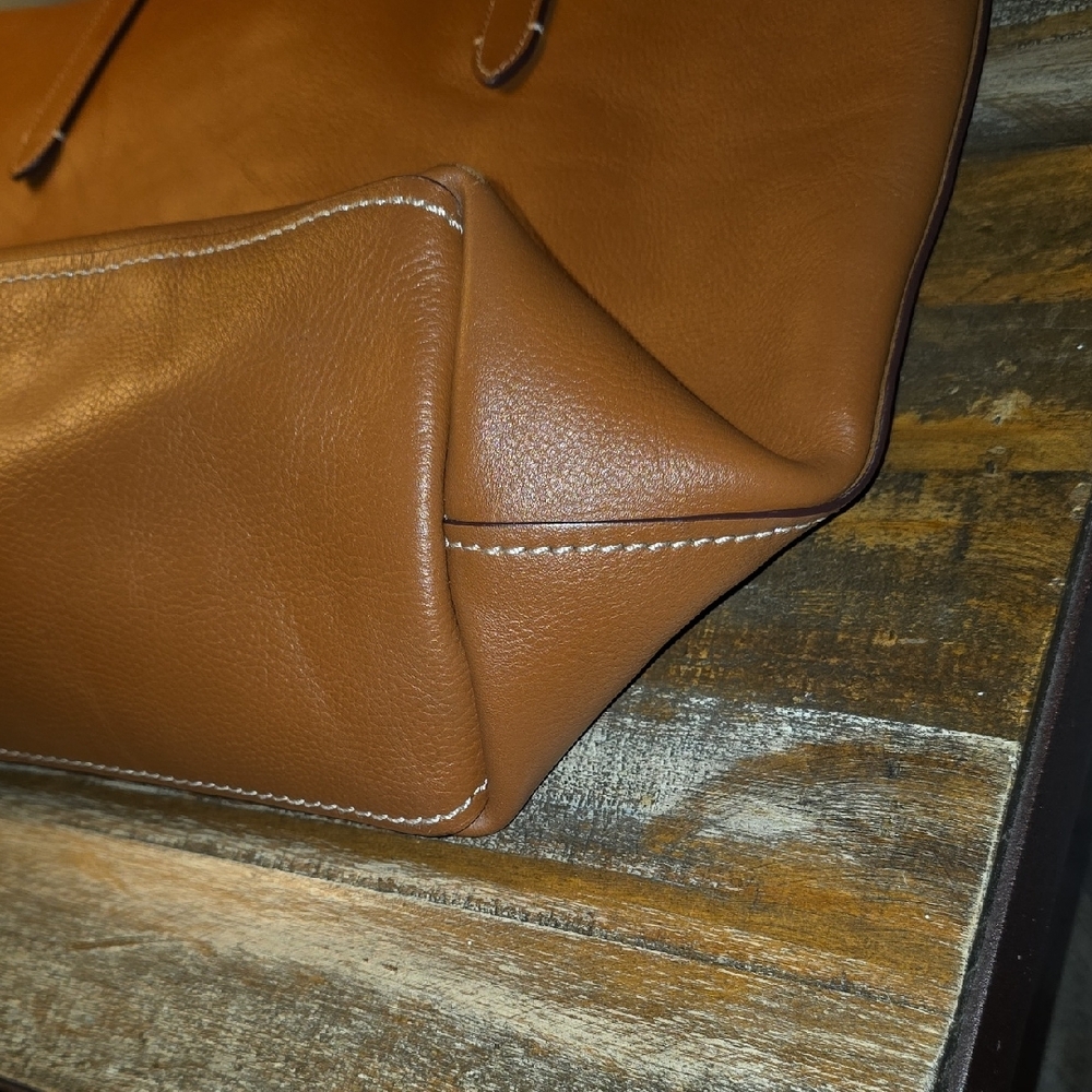 Coach x Keith Haring Leather Tote Bag with Heart Design - Picture 5 of 8